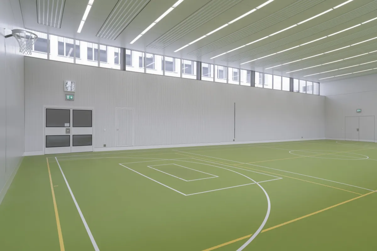 5 Turnhalle