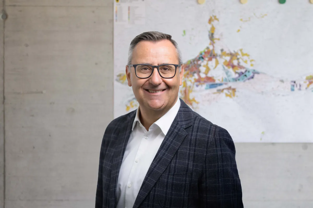 Christoph Mueller Portrait 2025 3