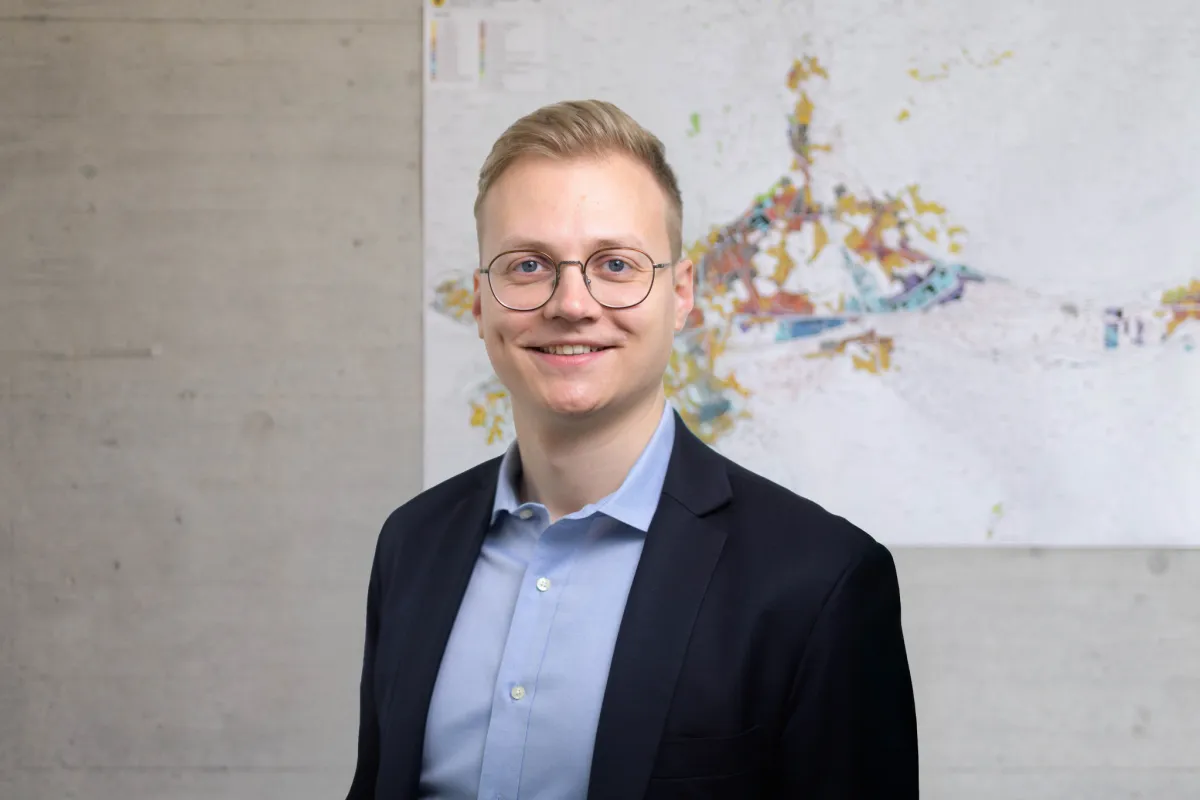 Mario Epp Portrait 2025 2